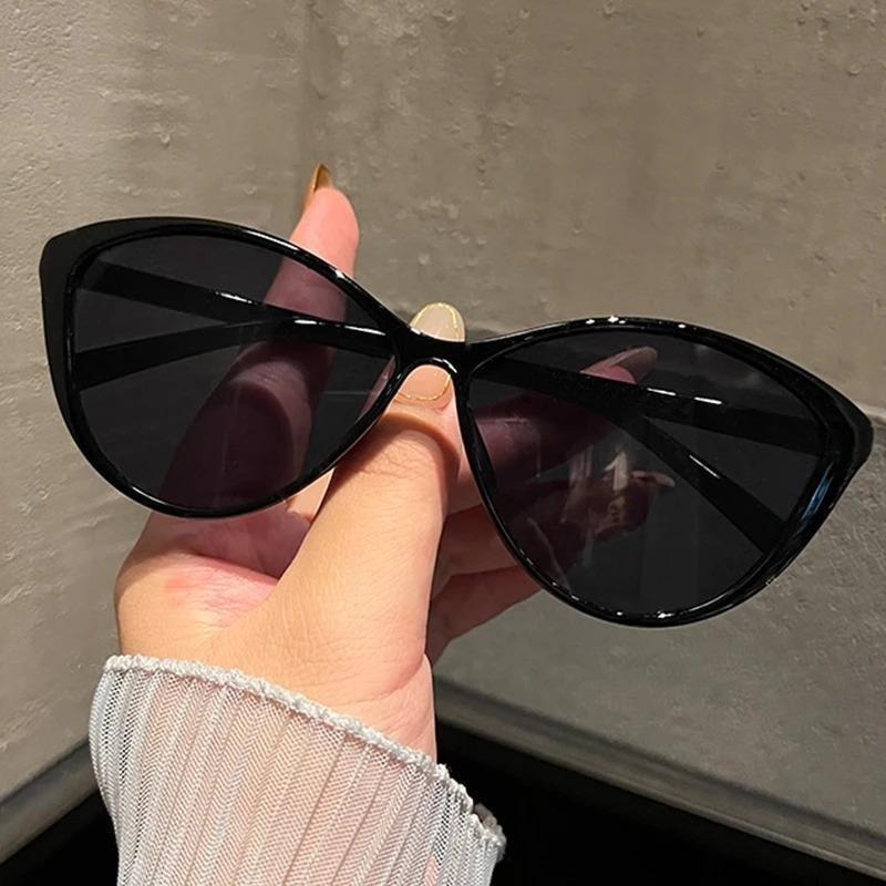 1Pc 레트로 프레임 고양이 눈 선글라스 여성 트렌디  - Vintage Fashion Streetwear 리뷰 및 가격